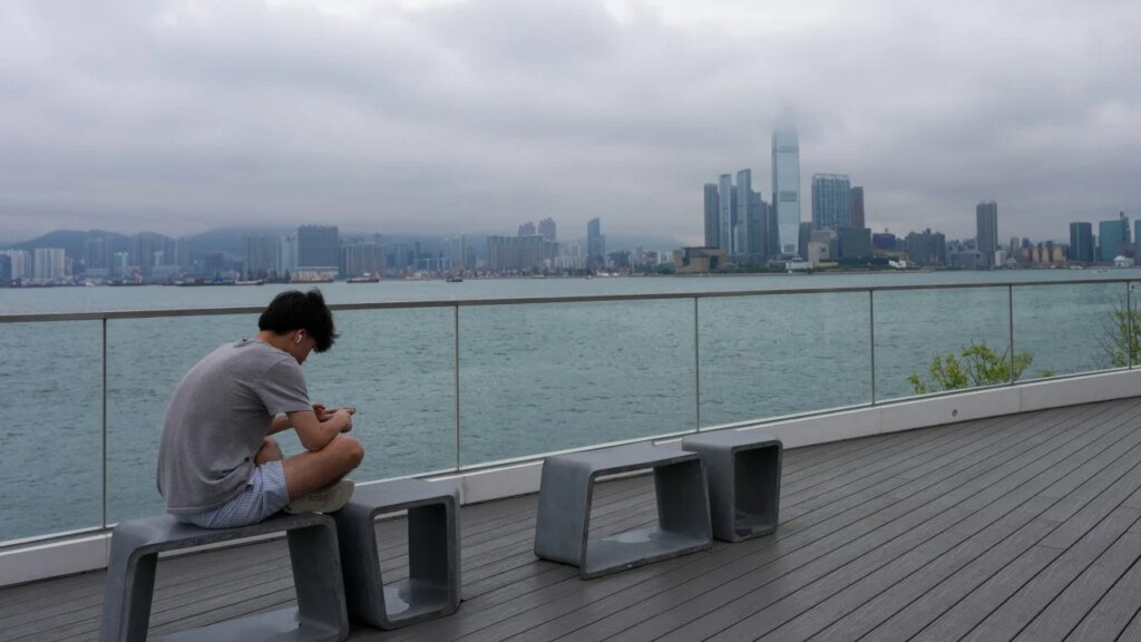 20% of Hongkongers feel ‘lonely’, with 520,000 self-isolating, survey finds
