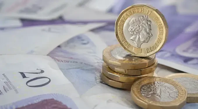 Pound gains as markets monitor Iran developments and UK local elections — TradingView News