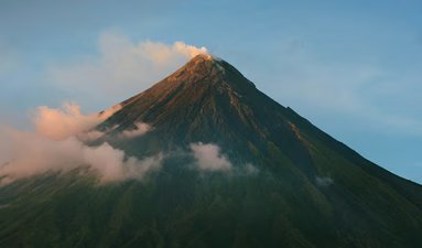 Mayon Volcano in Manila, Philippine (Representation of unplash) (unplash)